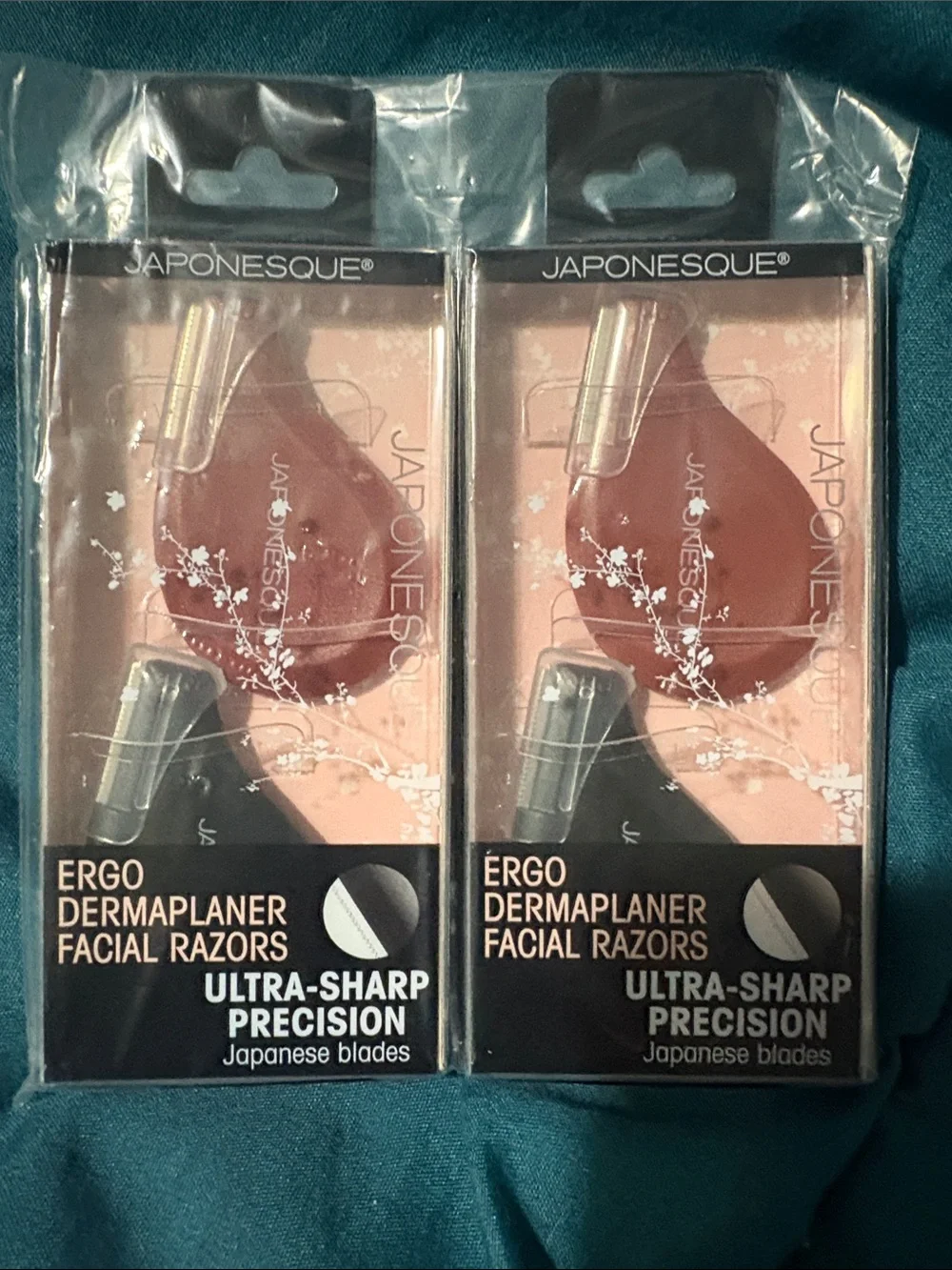 JAPONESQUE Ergo Dermaplaner Facial Razor - Rose Gold/Black (Set of 4)